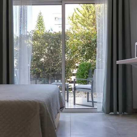 Arf - With Jacuzzi At The Complex *