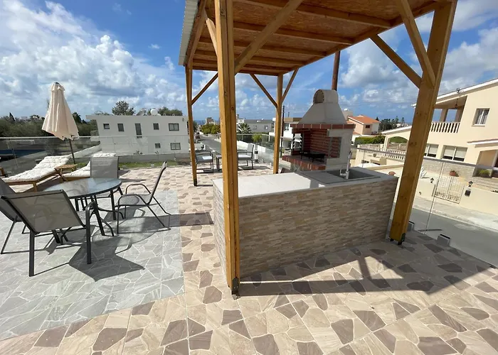 Arf - With Jacuzzi At The Complex *