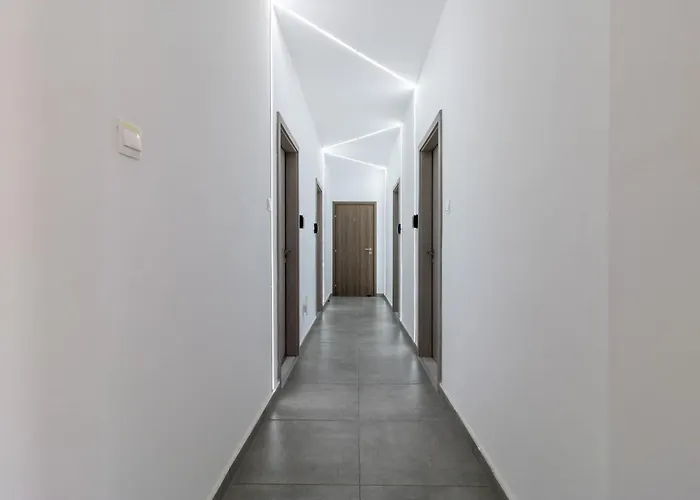 Arf - With Jacuzzi At The Complex * Emba