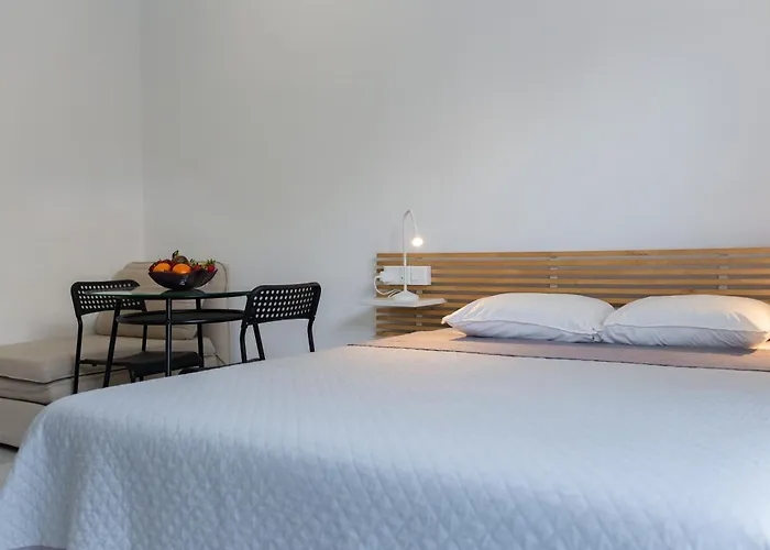 Arf - With Jacuzzi At The Complex