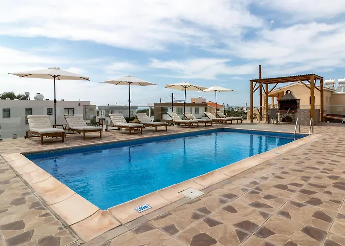 Arf - With Jacuzzi At The Complex Emba